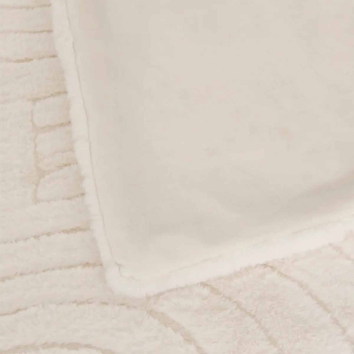 Plaid fausse fourrure jacquard Arka ivoire 160x120cm