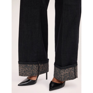 Fiorella Rubino - Jeans regular con vuelta animal print - Negro