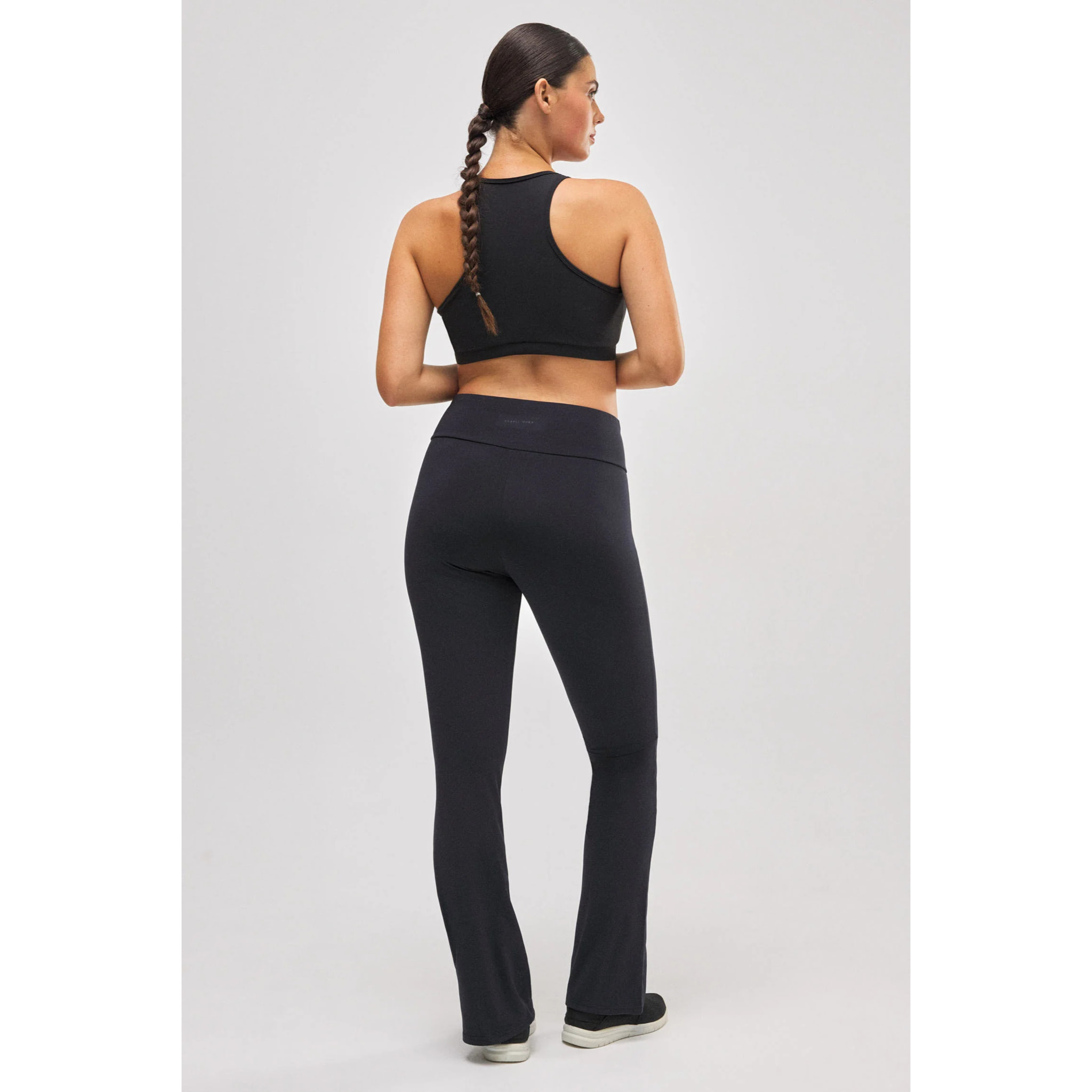 Leggings termici svasati con interno in peluche nero e stile sportivo