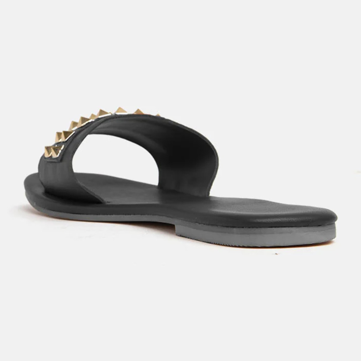 Ciabattina in vera pelle con borchie - NERO