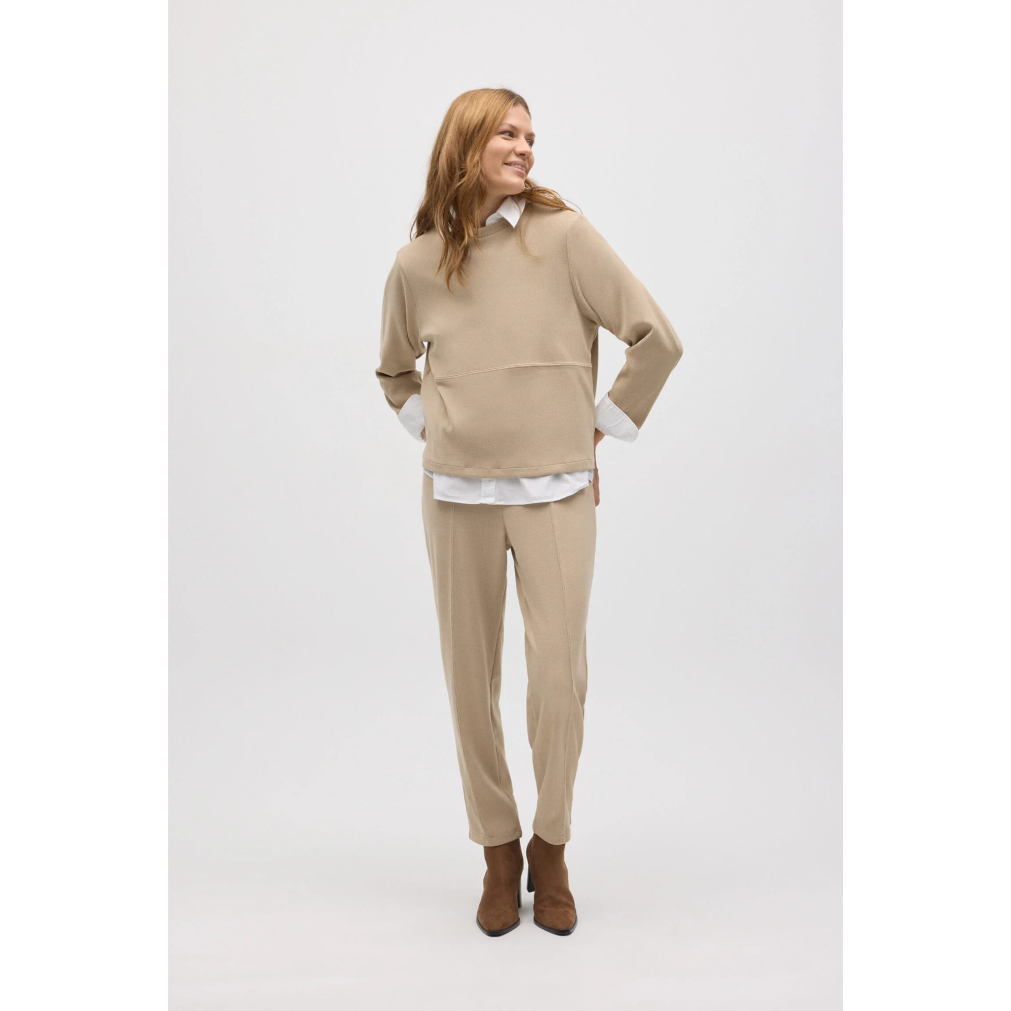 Pantaloni effetto velluto a coste beige