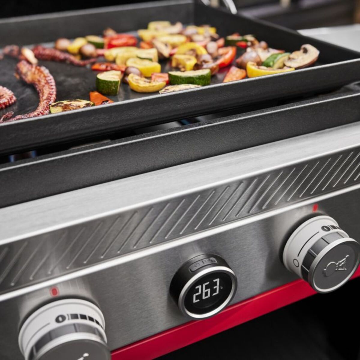 Plancha gaz WEBER black 3 brûleurs sur chariot, 76x46 cm