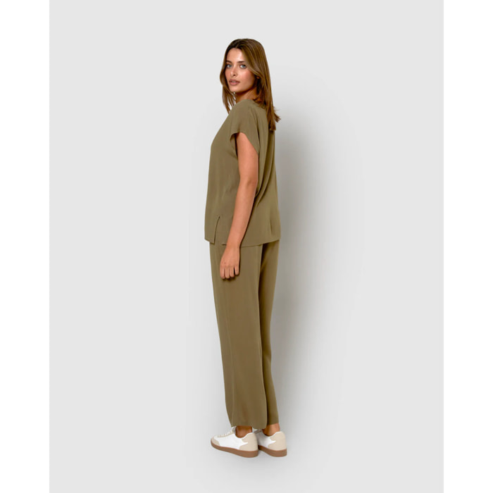 Pantalón largo viscosa bambula liso verde cacería