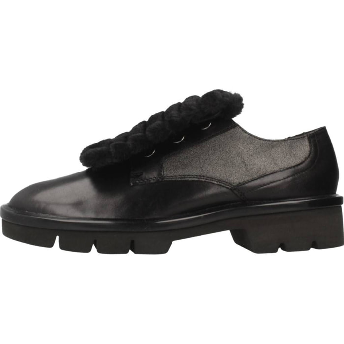 Zapatos Casual Mujer de la marca GEOX  modelo D QUINLYNN PLUS GRIS