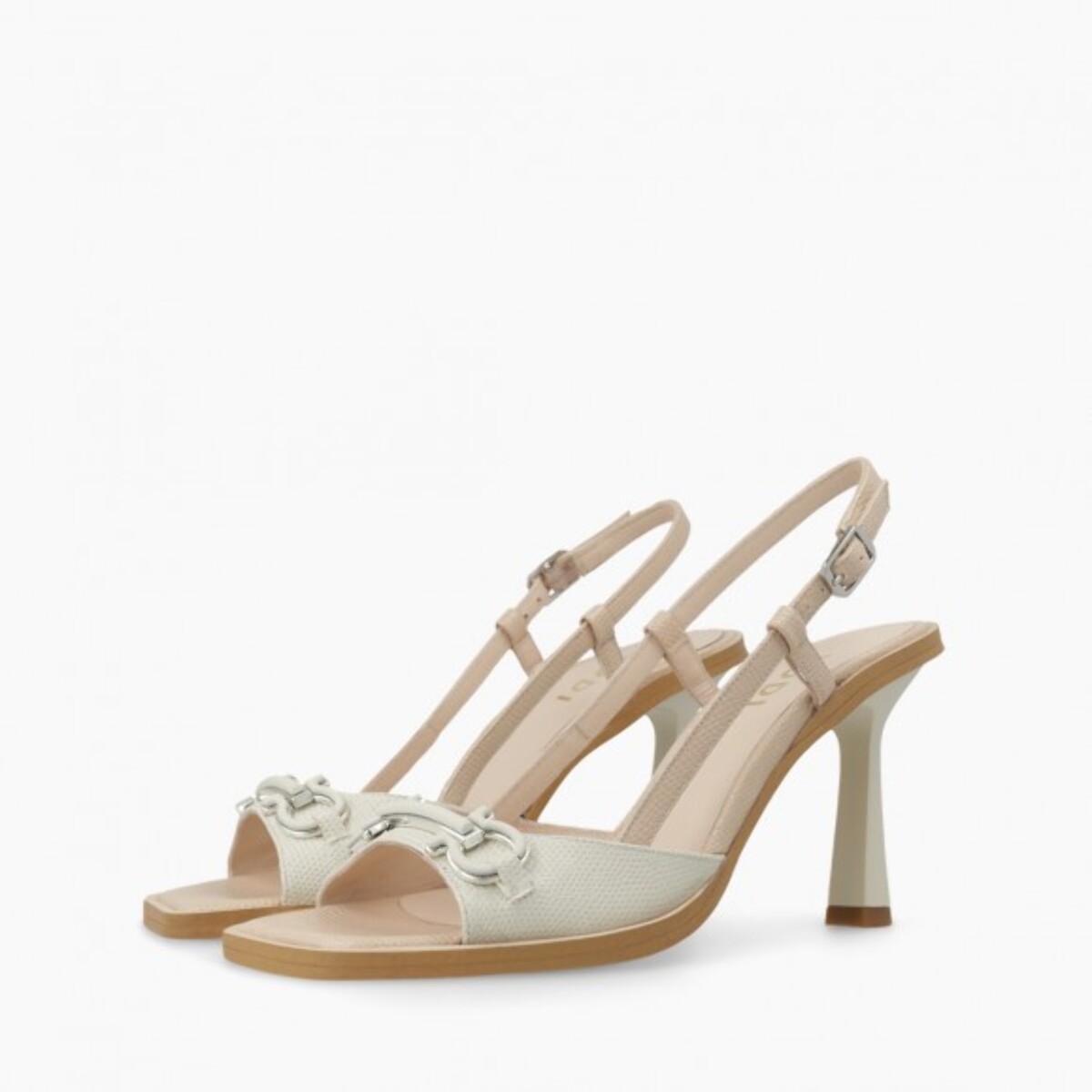 SANDALIAS BLANCAS WILARIN