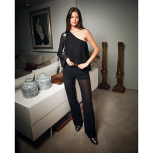 Blusa de mujer asimétrica con vuelo