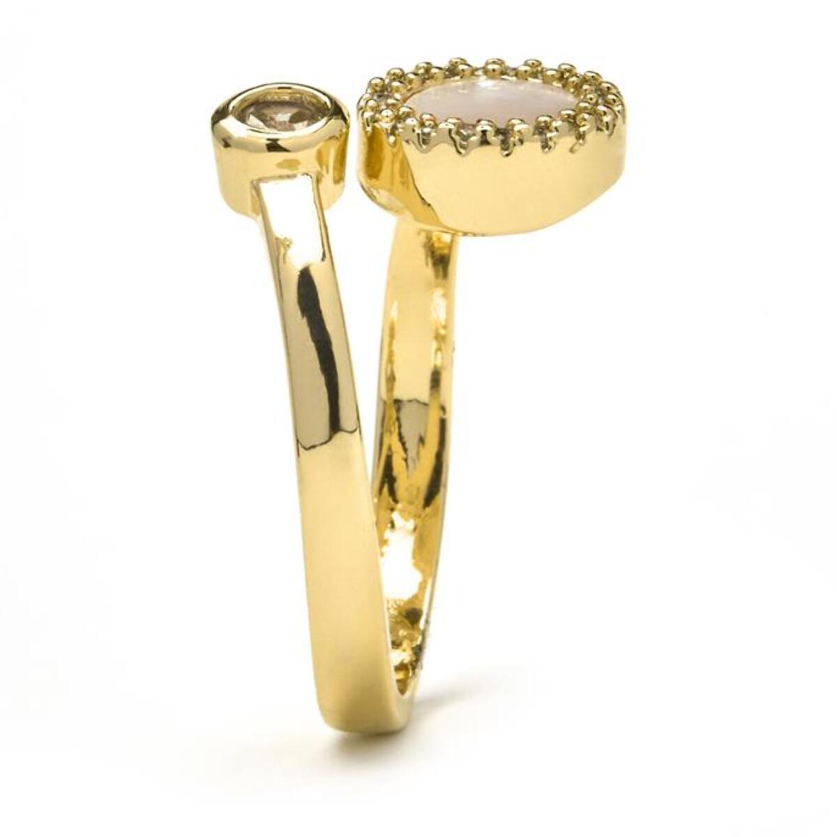 Anillo con Madreperla Blanca acabado oro 18k