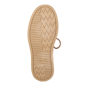 Stivaletti in simil camoscio imbottiti con stringhe e ricamo