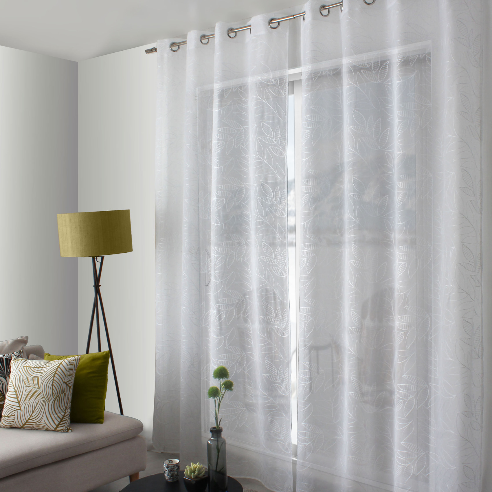 Voilage brodé motif feuillage - Blanc
