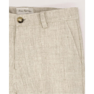 Bermuda de lino rústico natural. Con bolsillos y bragueta.