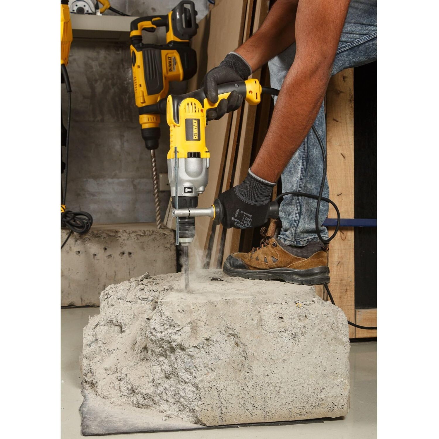 Perceuse percussion 2 vitesses 1100 W livrée en Coffret - DEWALT - DWD524KS-QS