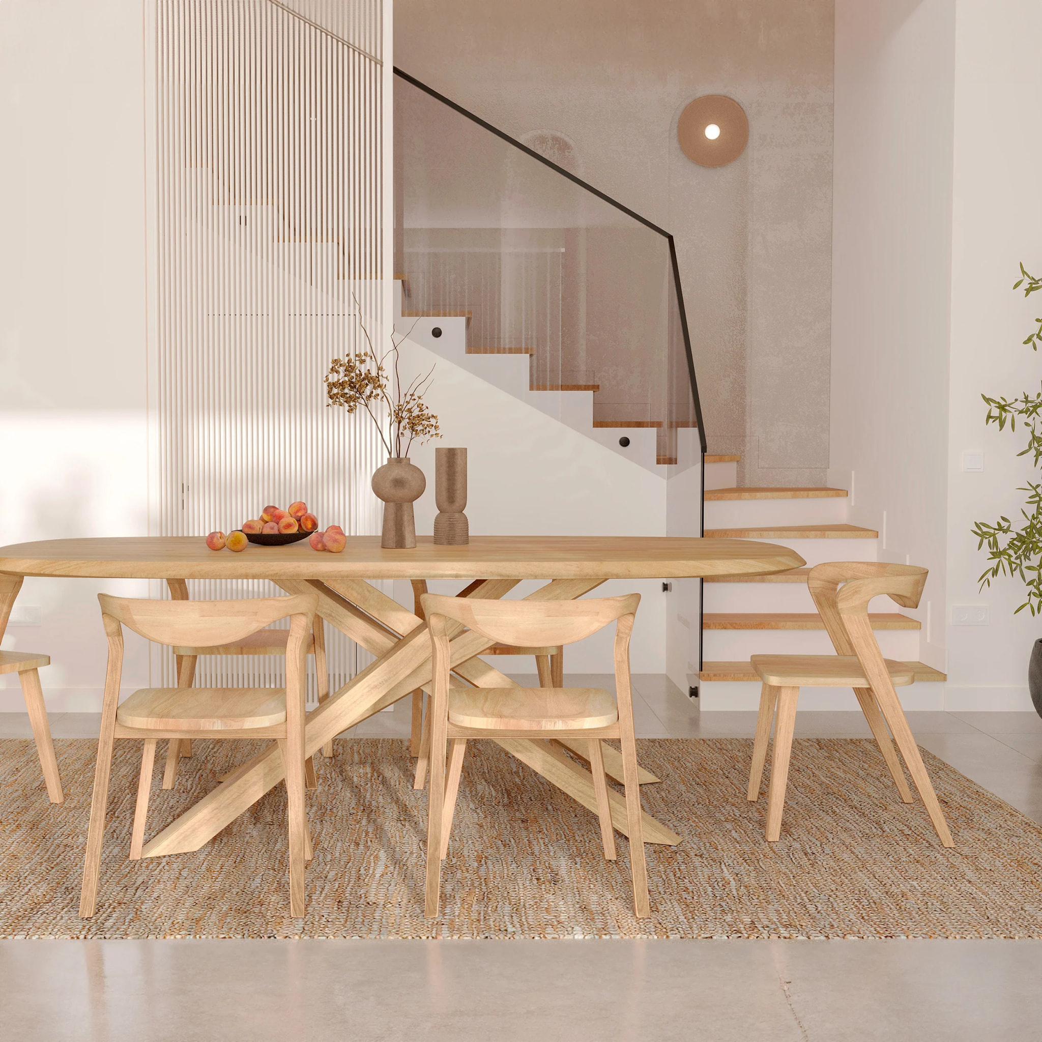 Chaise en bois d'hévéa clair, dossier courbé - Vega