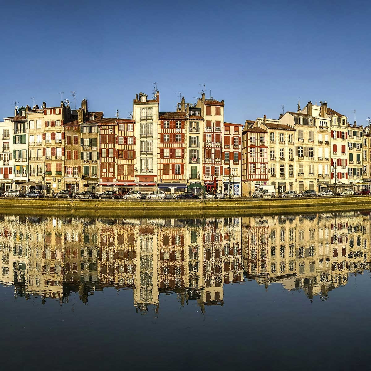 Tableau Tableau photo vue sur bayonne Toile imprimée