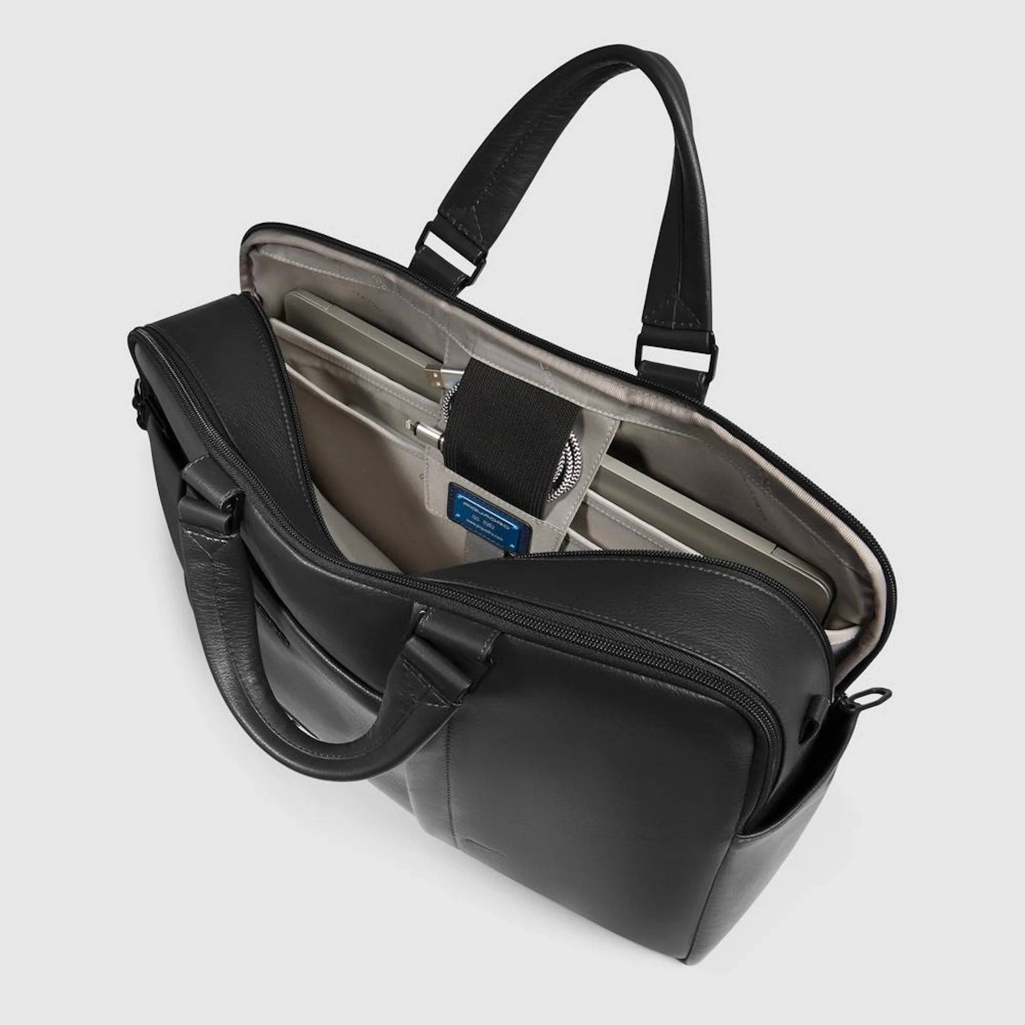 Piquadro Borsa porta pc e porta iPad® in pelle con protezioni antiurto e RFID