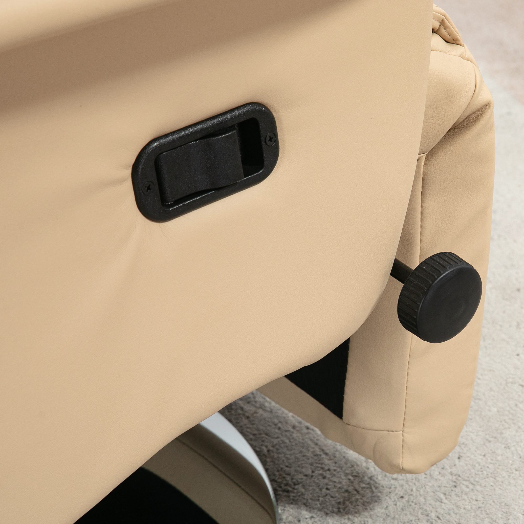 Fauteuil relax inclinable repose-pied réglable pivotant 360° piètement métal chromé revêtement synthétique beige