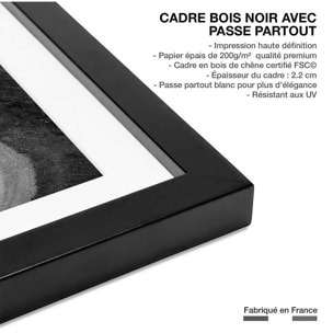 Affiche  balade solitaire en moto Affiche sous cadre noir