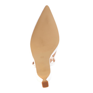 Decolletè in simil pelle con applicazione