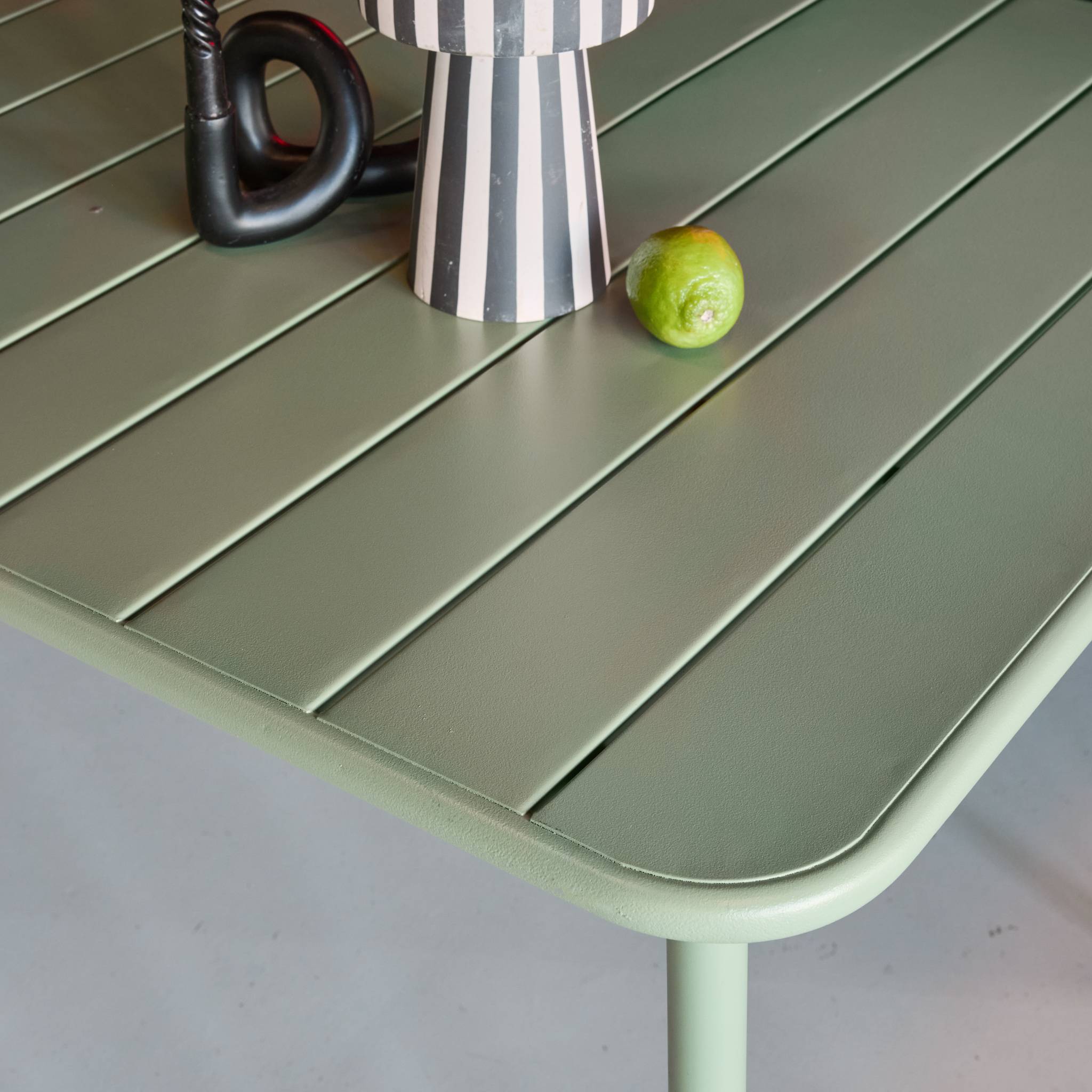 Table de jardin métal 6-8 places. vert. Amelia. 160x90xH72.5cm