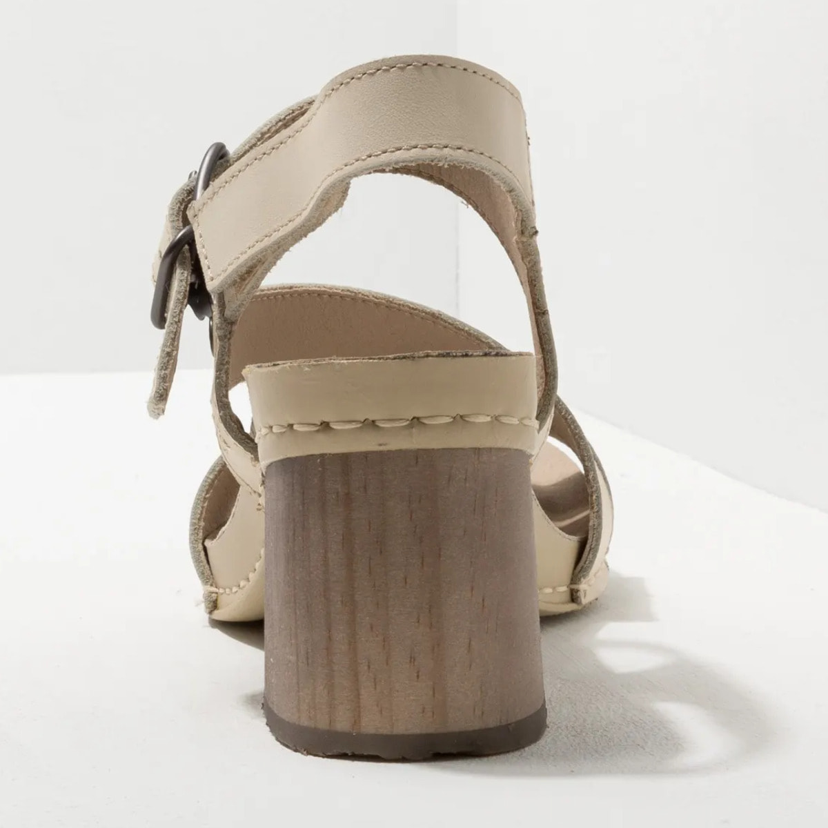 Sandalias con tacón 1872 GRASS WAXED CREAM/ I WISH color Cream