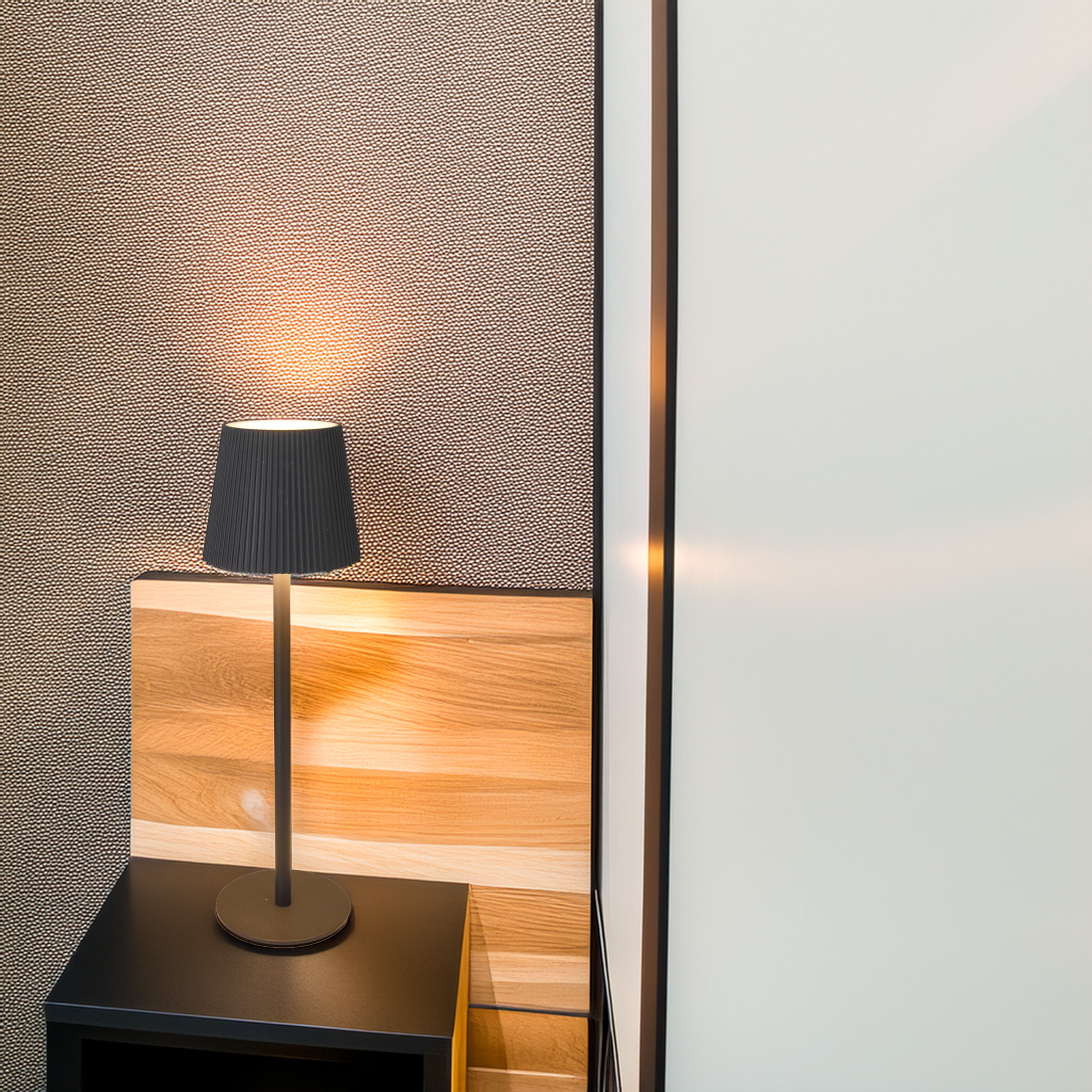 Well Home Lámpara de mesa Gris LED Recargable con 32 Luces Blancas cálidas y 4 niveles de Brillo Ø10,5x36,2cm