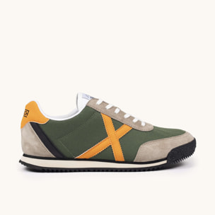 Zapatilla de Perfil Bajo e Inspiración Retro años 70 en Gris y Negro MUNICH RIBER 14