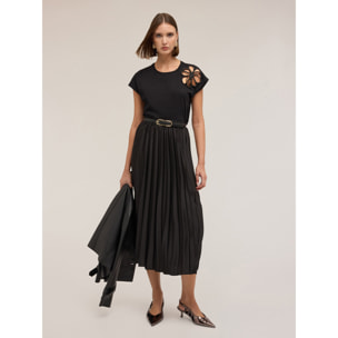 Motivi - T-shirt con cut-out floreale - Nero