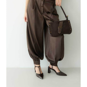 Zapatos de tacón marones destalonados