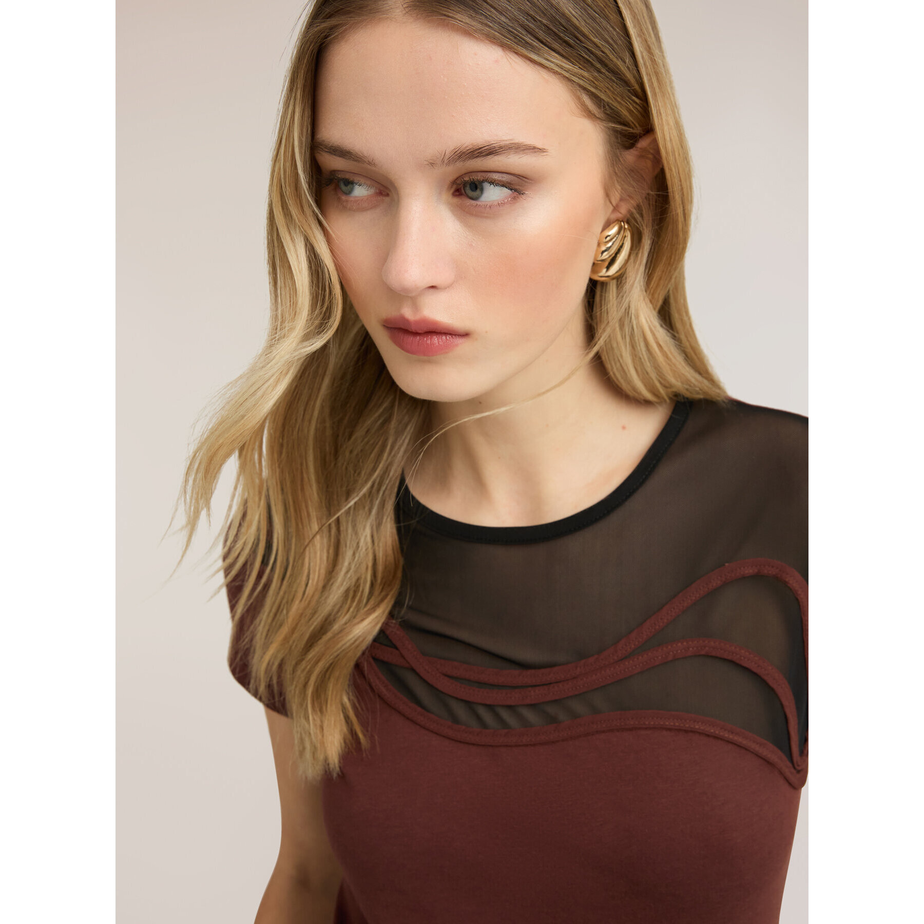 Motivi - T-shirt bimaterica con ricamo - Marrone