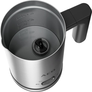 AEG Espumador de leche AEG de 500 W de potencia y 300 ml de capacidad MF5-1-6ST