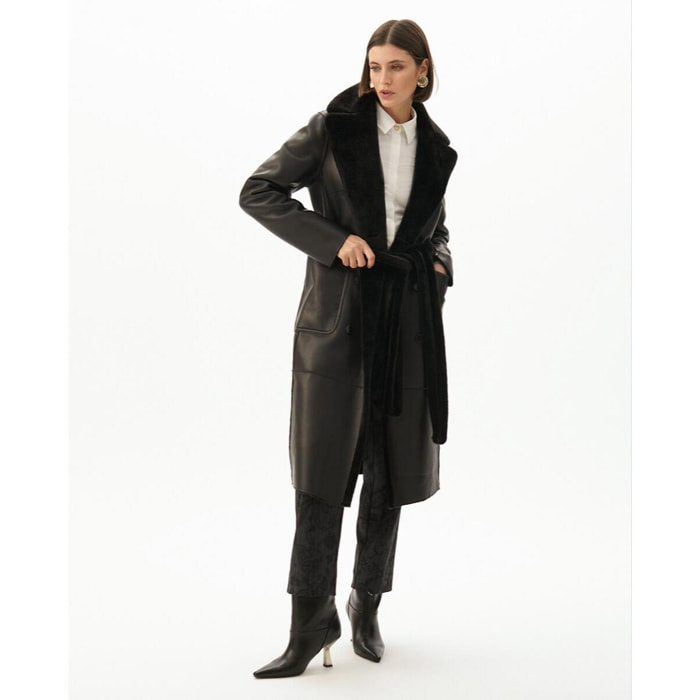 Cappotto lungo in piume nero