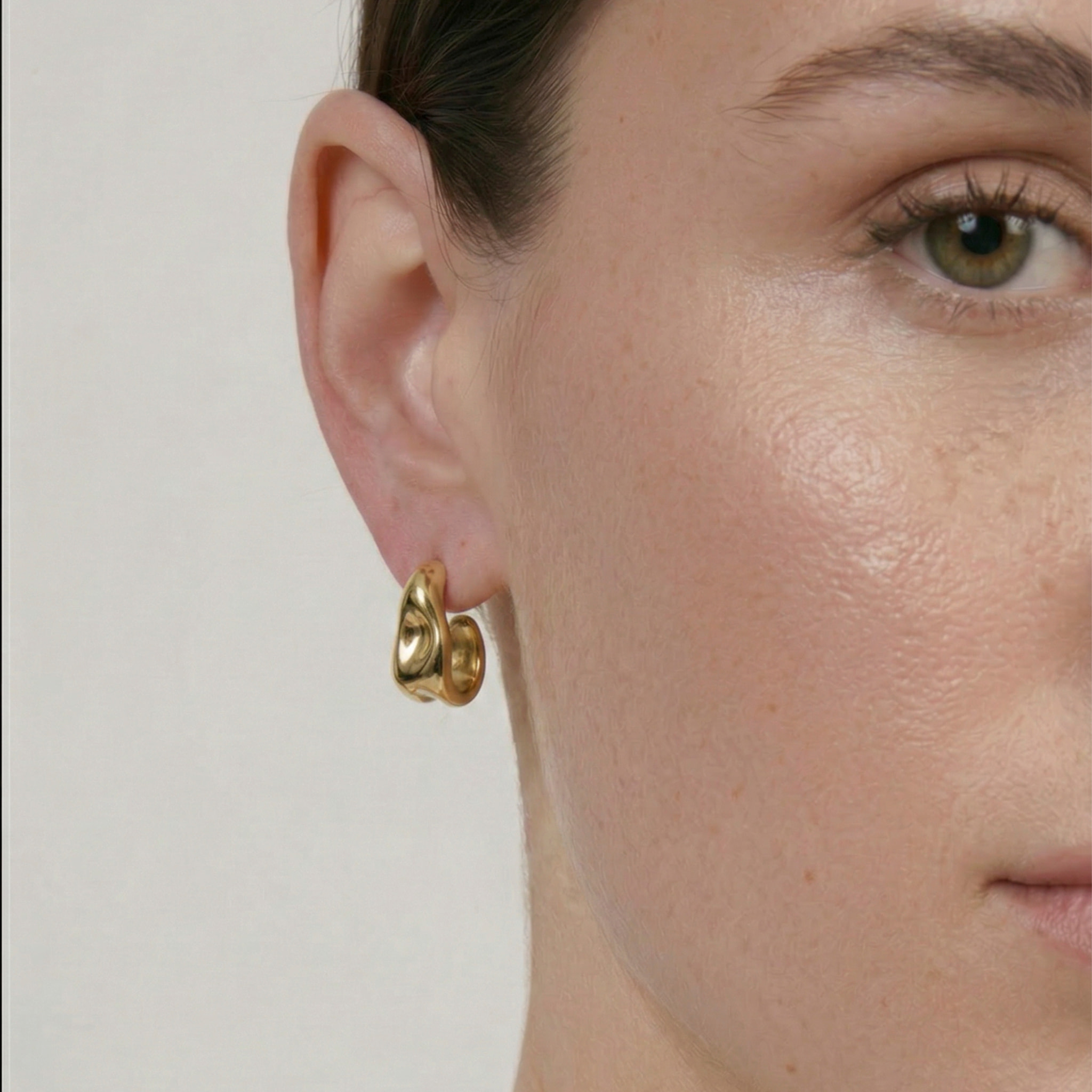 Pendientes Rorki acabado oro amarillo 18k