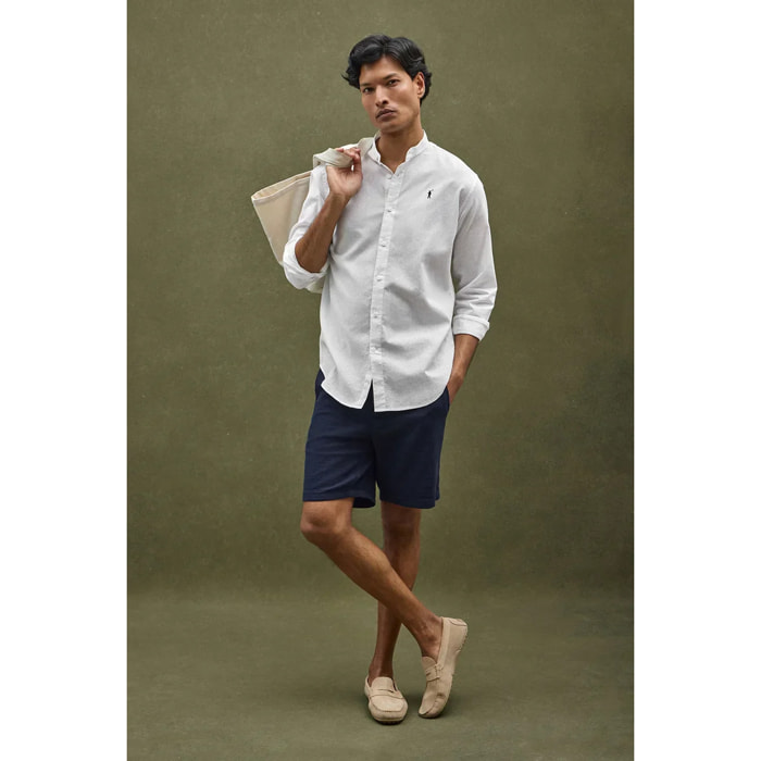 Camisa cotolino blanca con cuello mao, corte regular y bordado Rigby Go