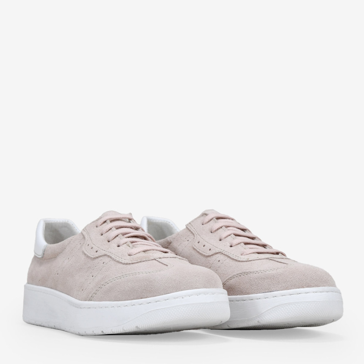 Zapatillas de piel rosa con cordones