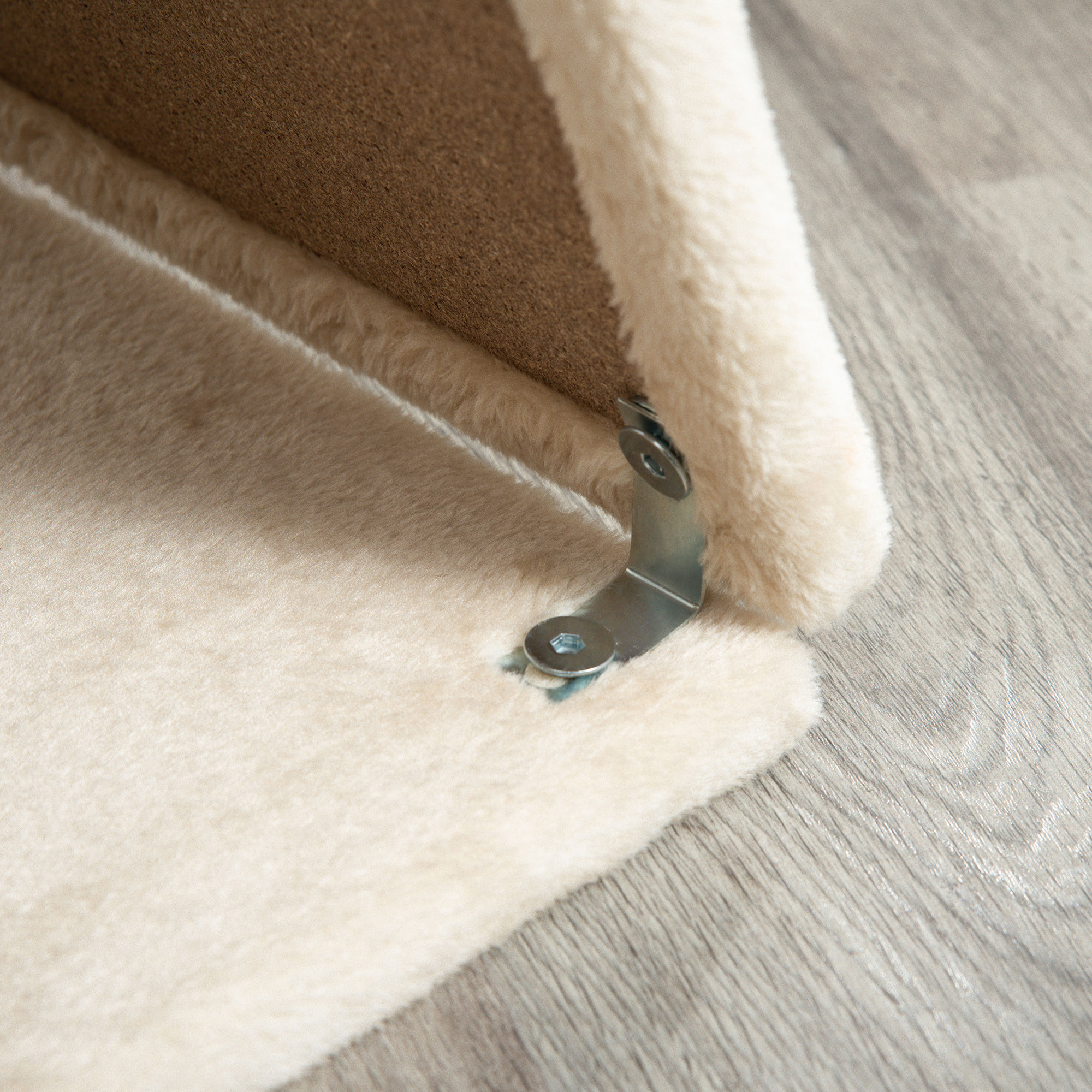 Rascador para Gatos Árbol para Gatos Altura 76 cm con 4 Postes Rascadores Nido Plataforma en U Almohadilla para Rascar Bolas Colgantes Marrón Claro