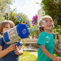 Pistola gigante di bolle ricaricabile con LED - blu e grigio - 21,5x12x21,5 cm